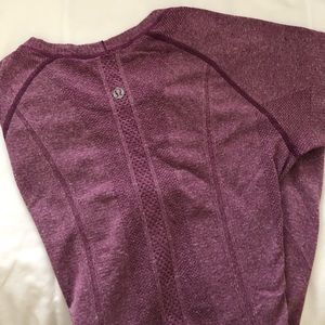 Lululemon tee